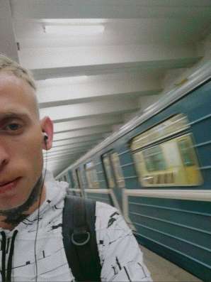 Андрей, 25 лет, хочет пообщаться