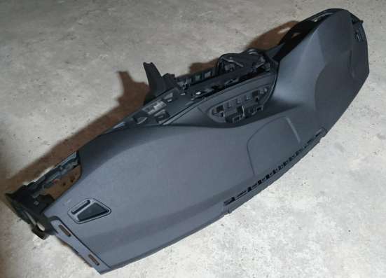 Перетяжка торпеды ремонт SRS AIRBAG в Краснодаре фото 5