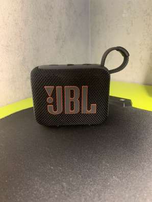 Портативная колонка JBL Go 4