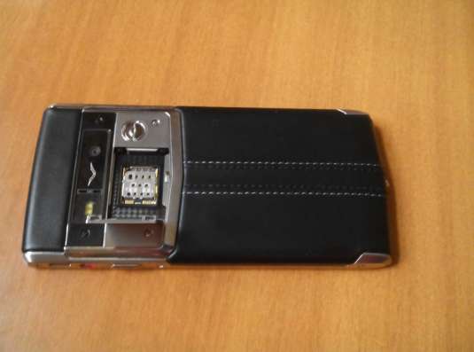 Vertu Signature Touch Claret Leather Премиум смартфон в Москве фото 5