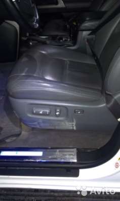Продам TOYOTA Land Cruiser 200 в Перми фото 5
